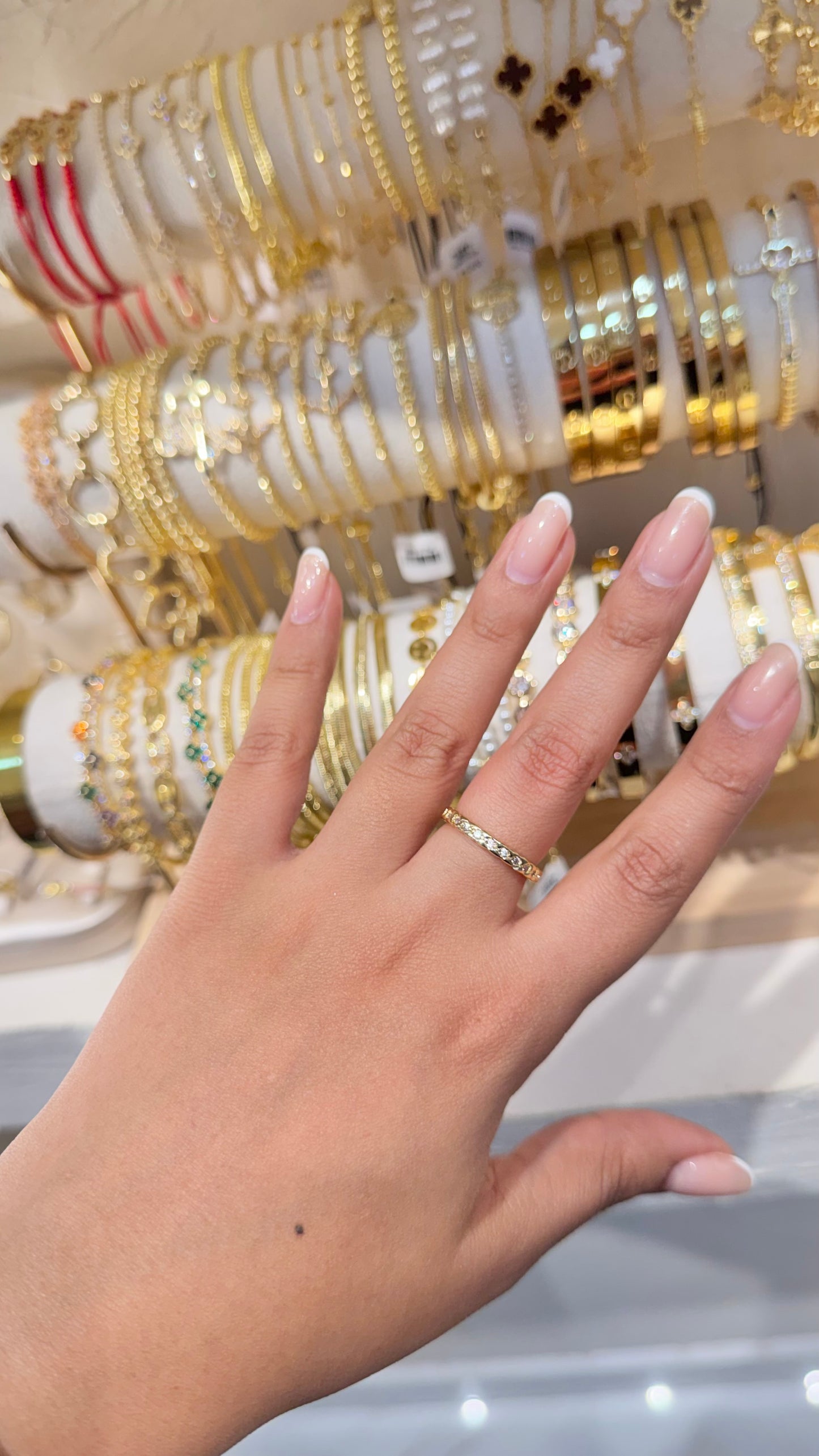 ANILLO AUREOLA