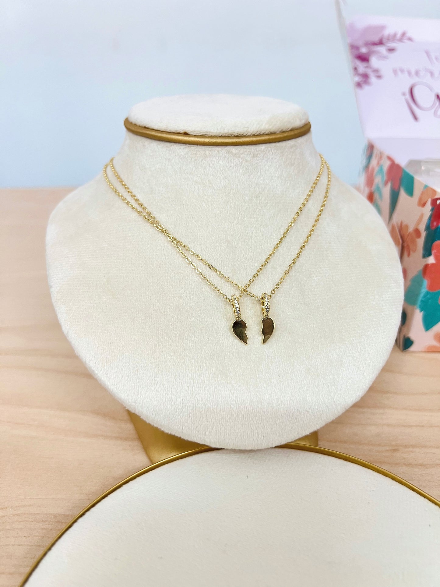 JUEGO CADENAS BEST FRIENDS