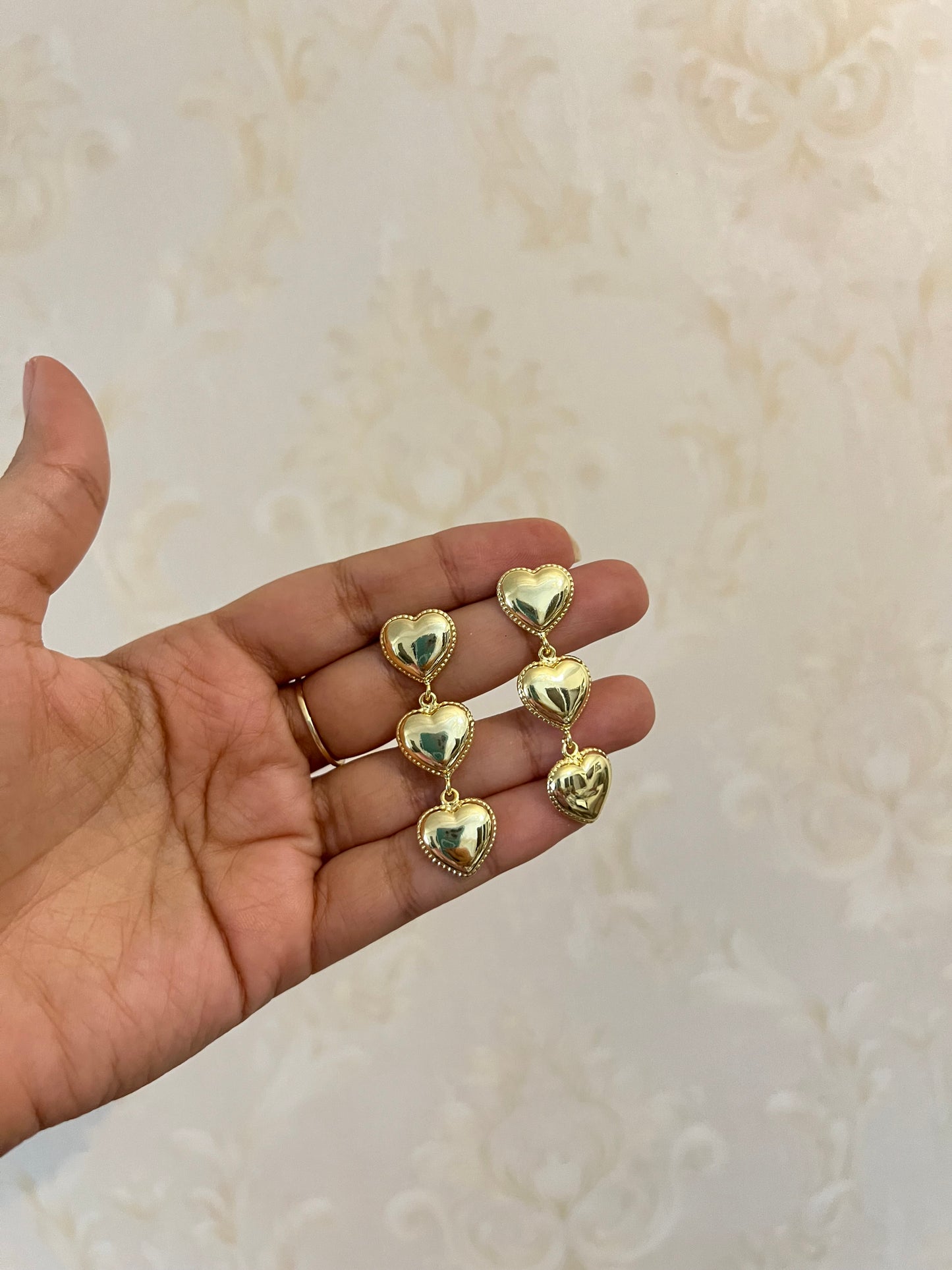 ARETES TRIPLE CORAZÓN