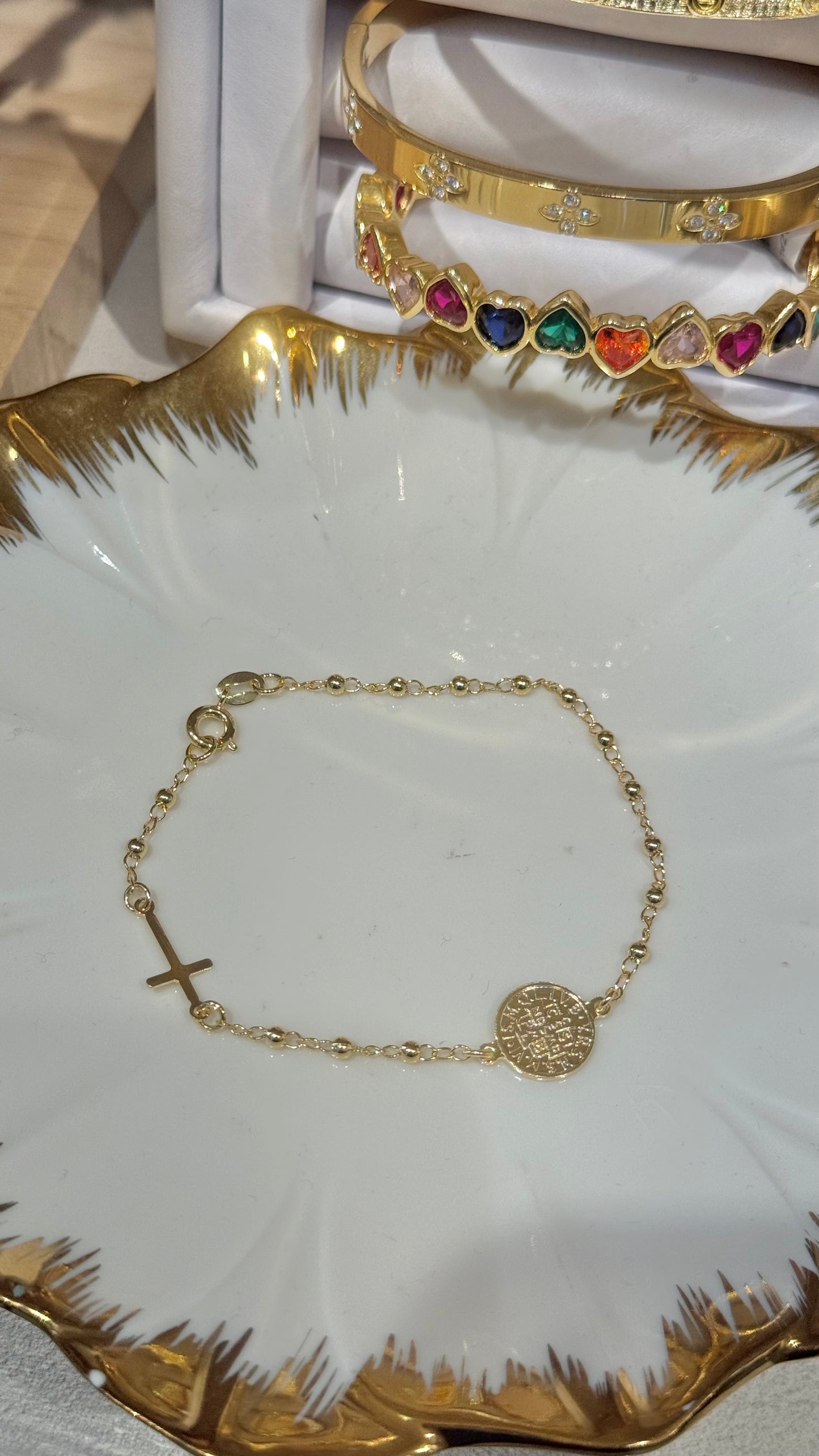 PULSERA DENARIO SAN BENITO ORO LAMINADO