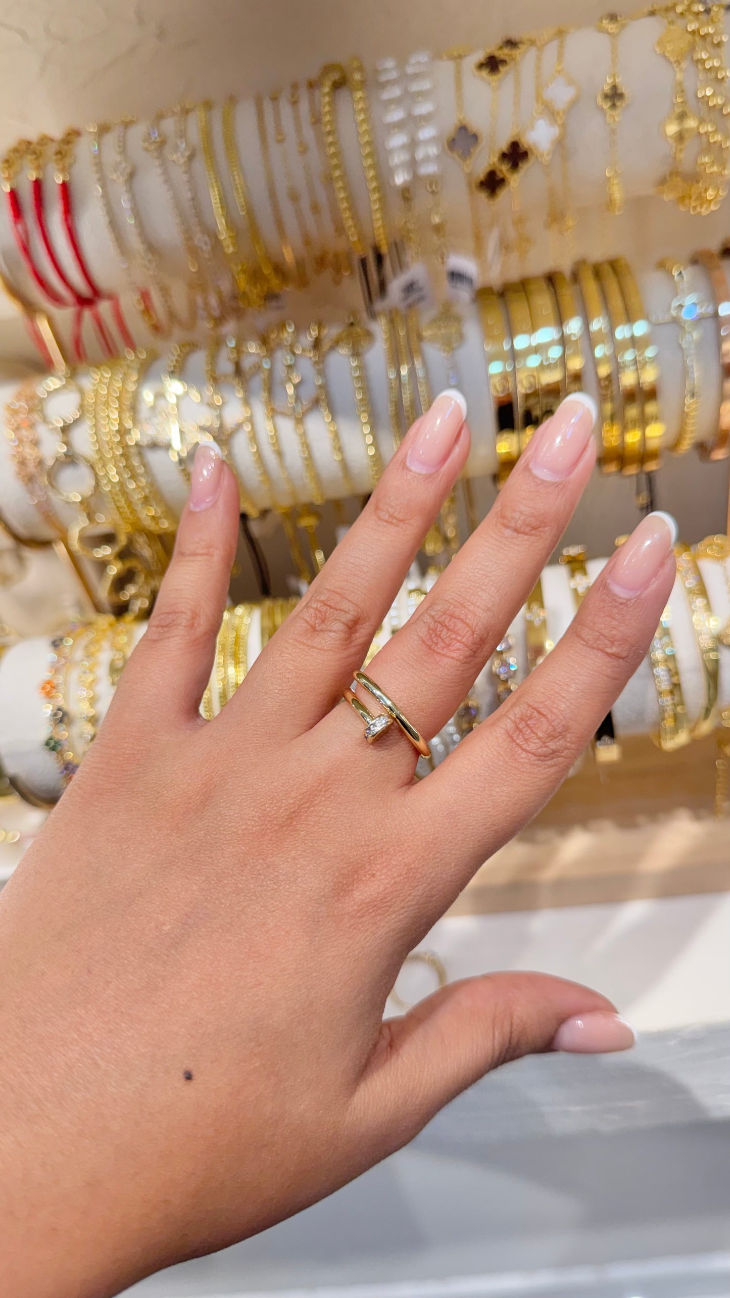 ANILLO CLAVO
