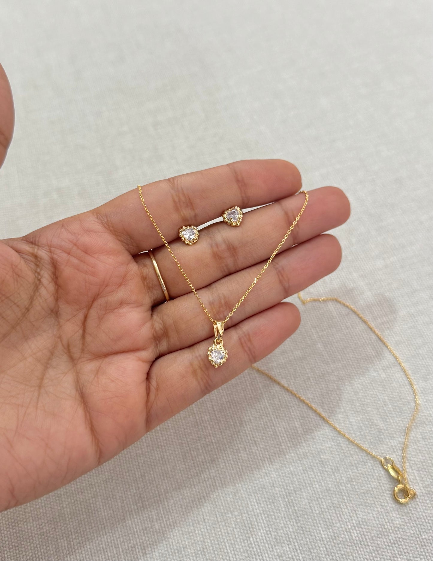 JUEGO CORAZÓN BOLITAS ORO LAMINADO