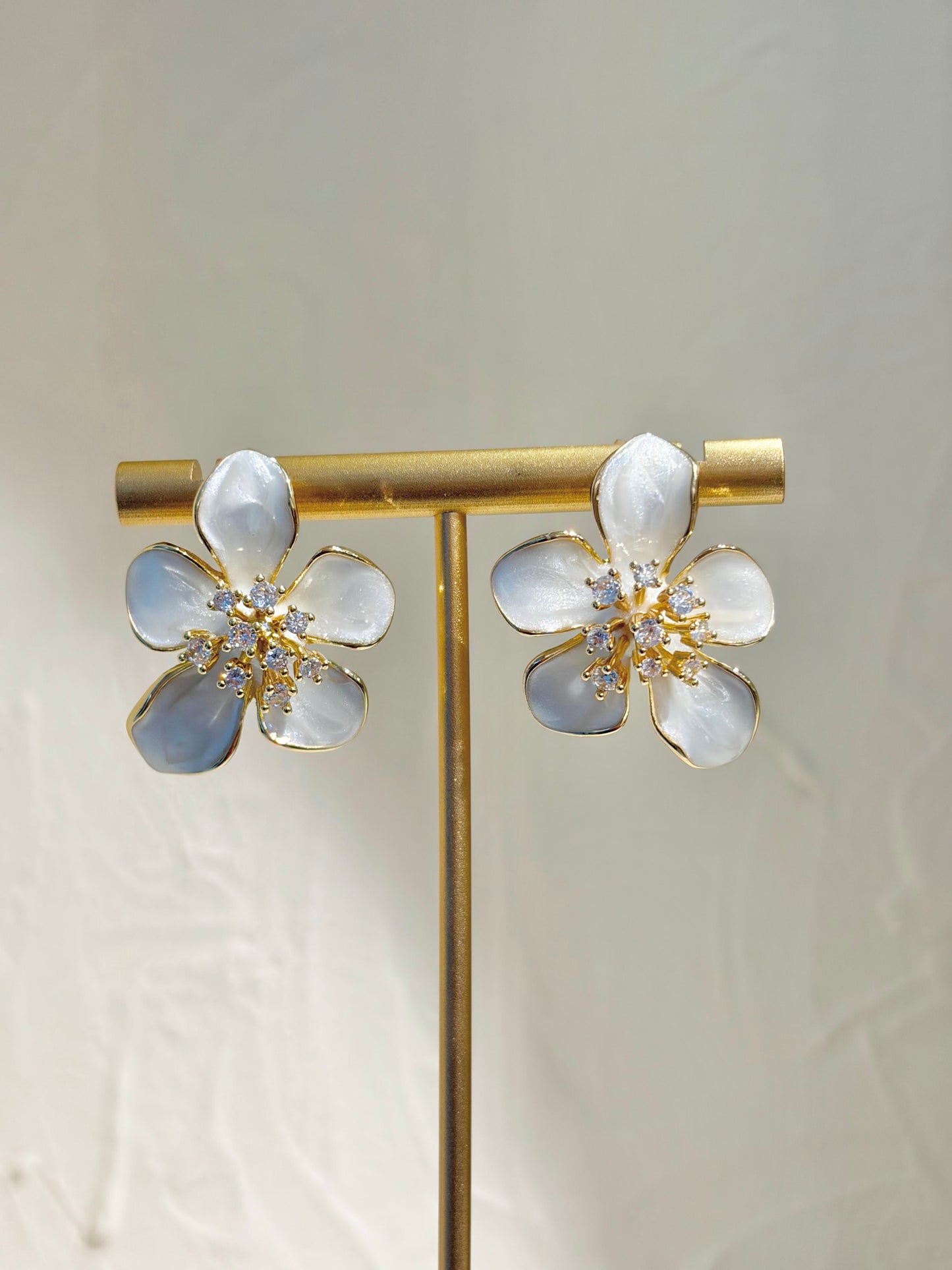 ARETE FLOR NÁCAR