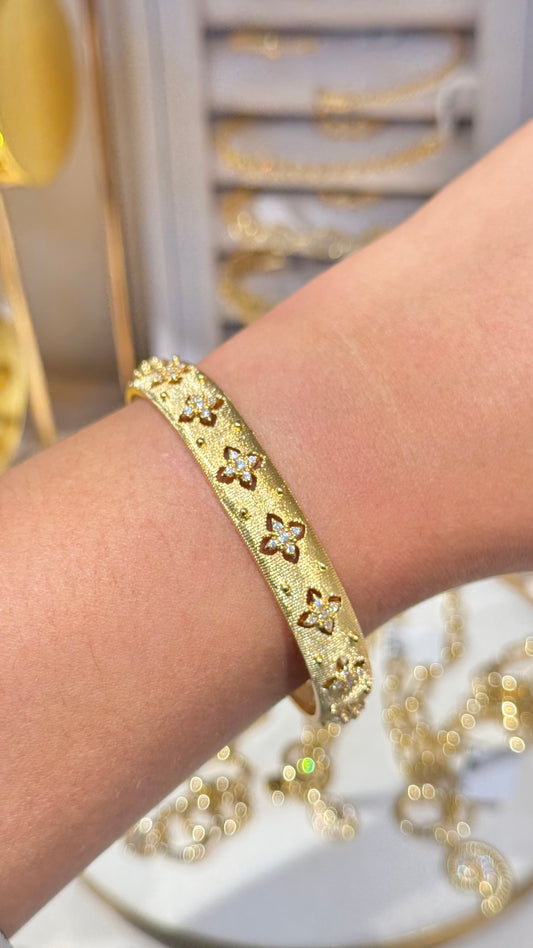 BRAZALETE HINDI