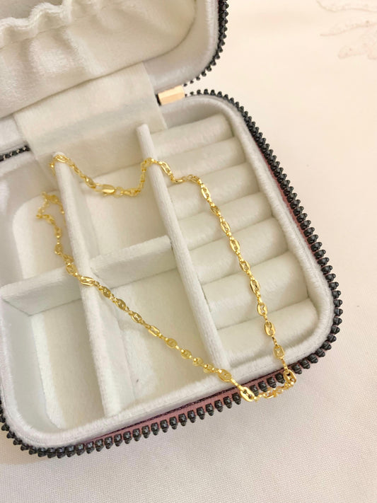 CADENA GUCCI ORO LAMINADO 45cm