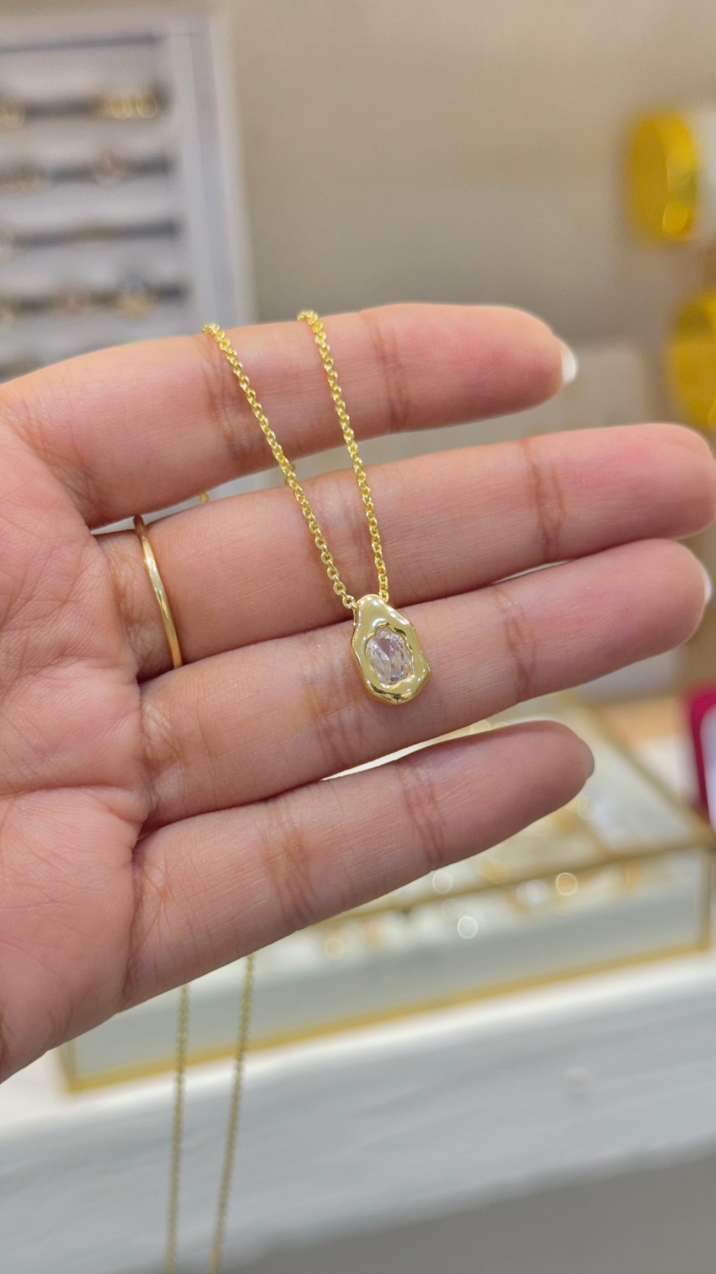 CADENA PIEDRA RÚSTICA