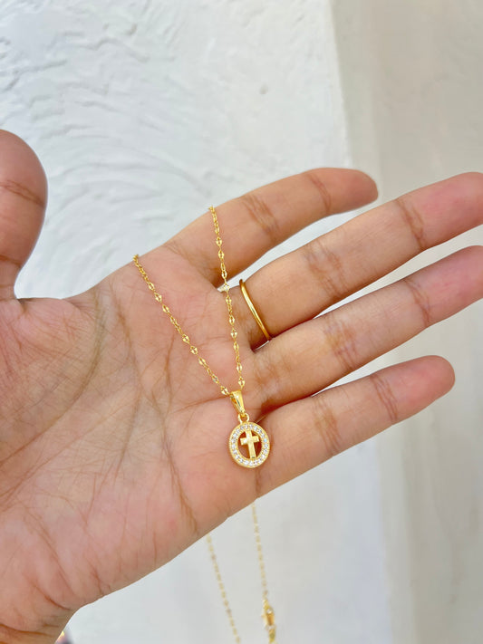 CADENA CRUZ CIRCULAR ORO LAMINADO