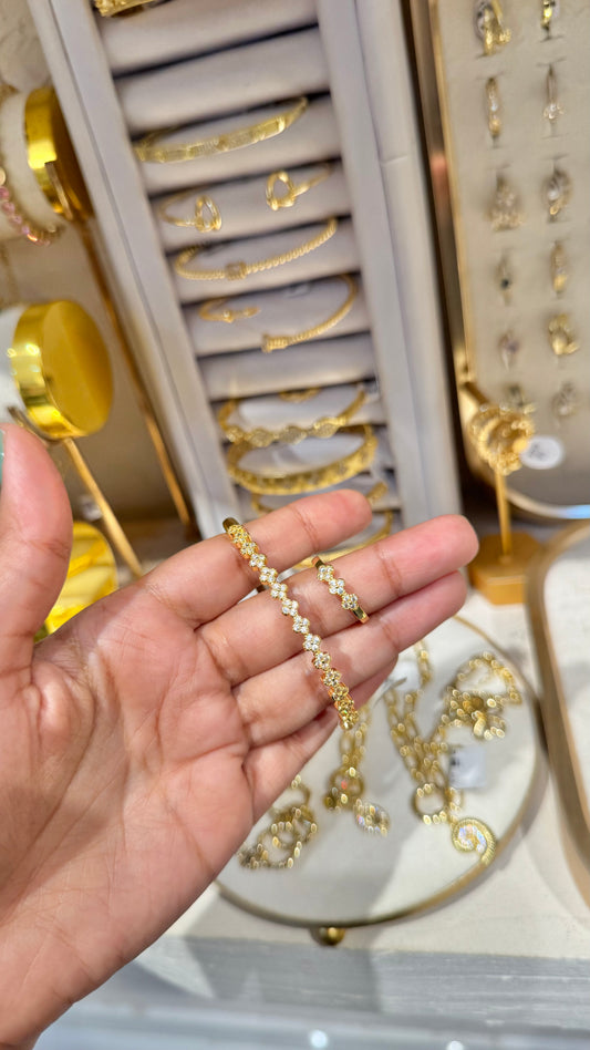 JUEGO BRAZALETE TRÉBOLES  (incluye anillo)