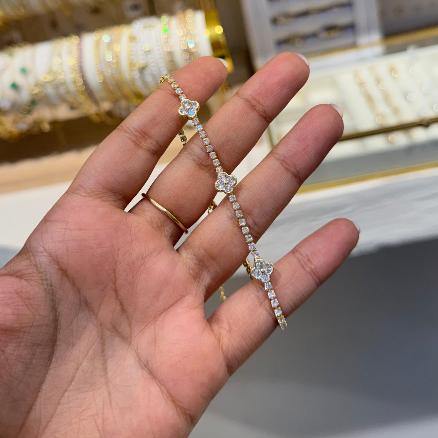 PULSERA TRÉBOL TENIS