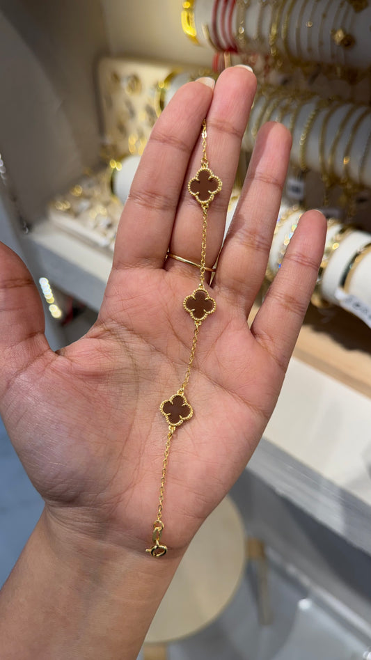 PULSERA TRÉBOL ORO LAMINADO MARRON