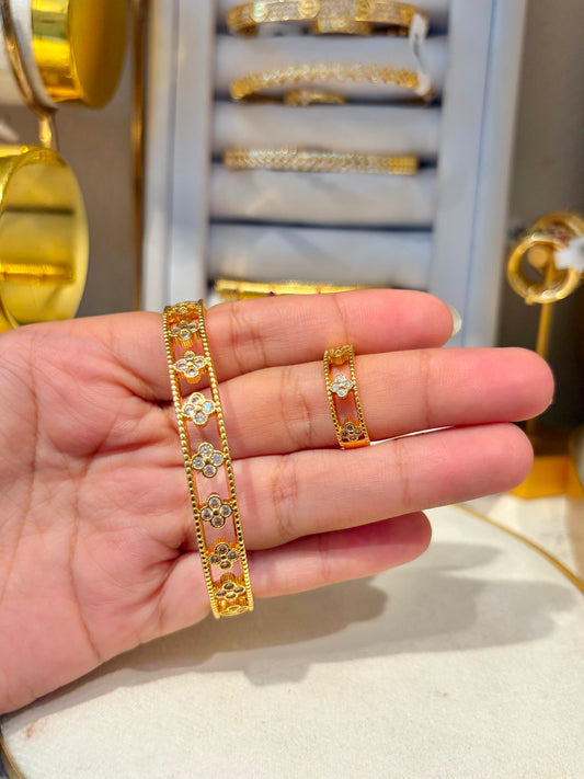JUEGO BRAZALETE DOBLE TRÉBOL  (incluye anillo)