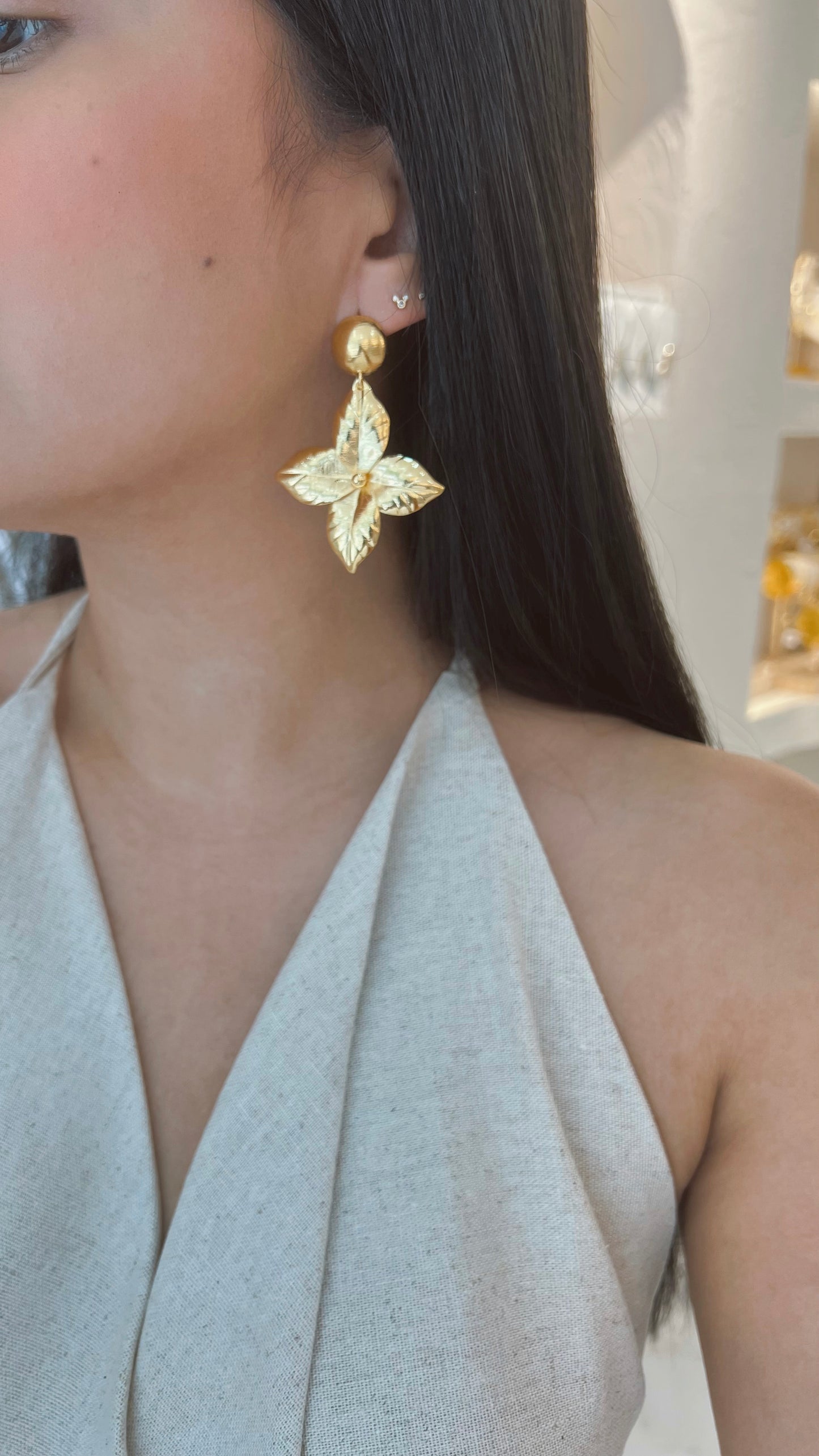 ARETE FLOR COLGANTE BRONCE