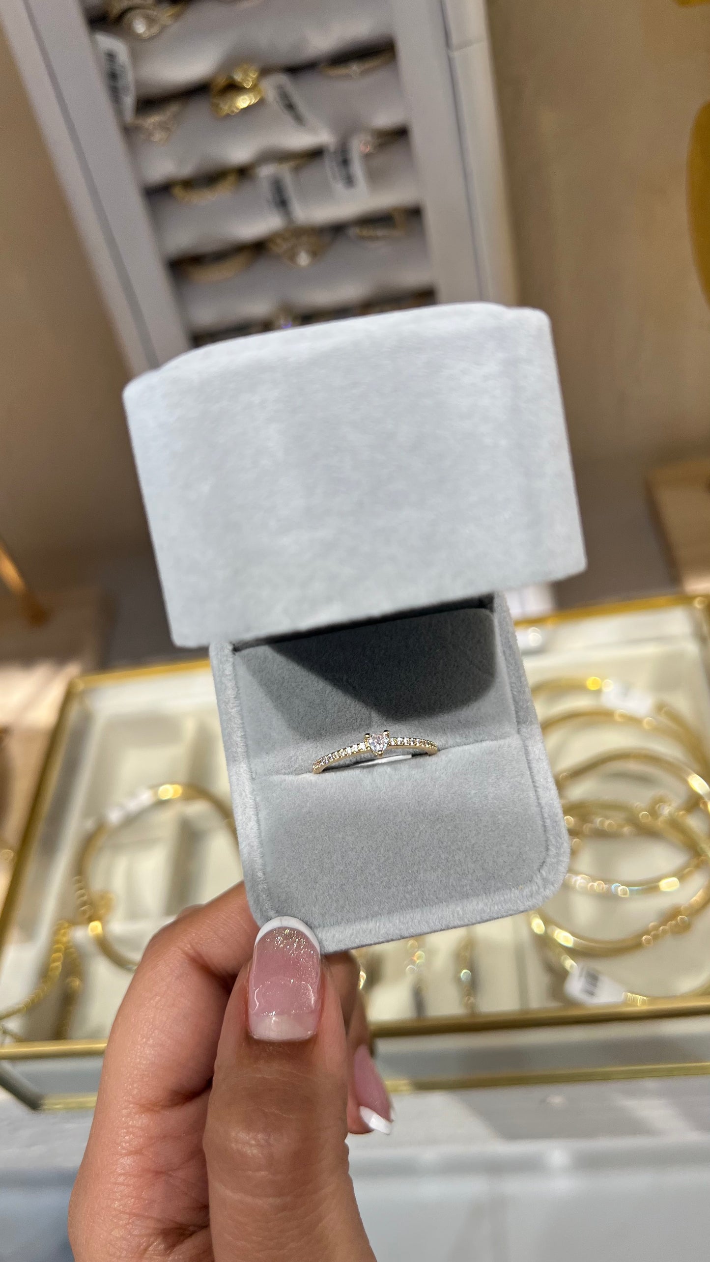 COFRE GRIS TERCIOPELO PARA ANILLO