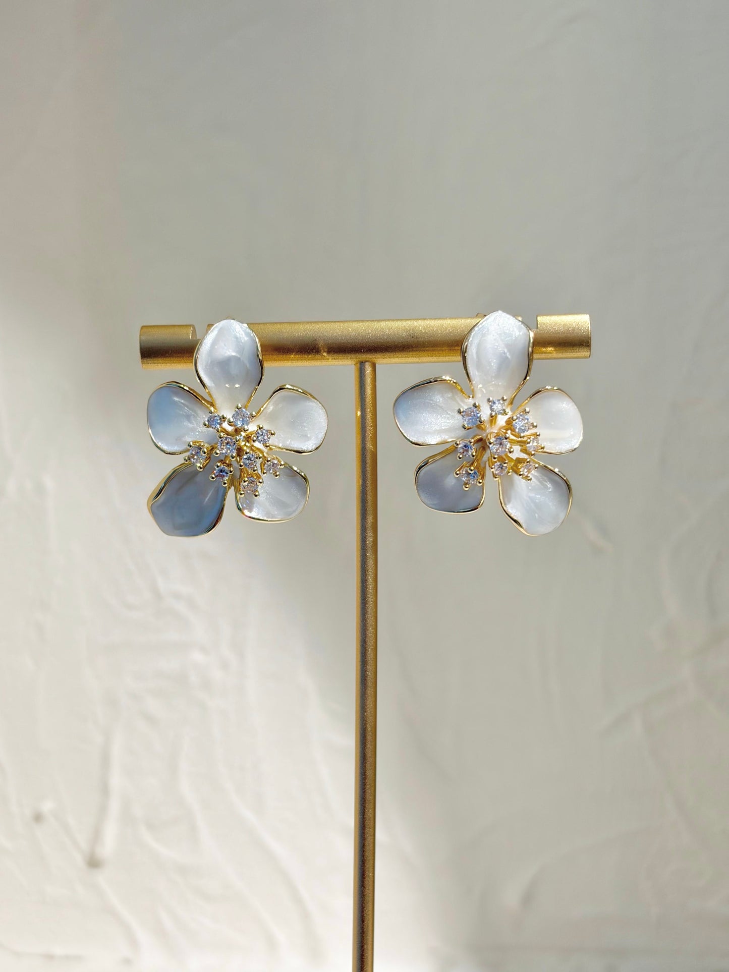 ARETE FLOR NÁCAR
