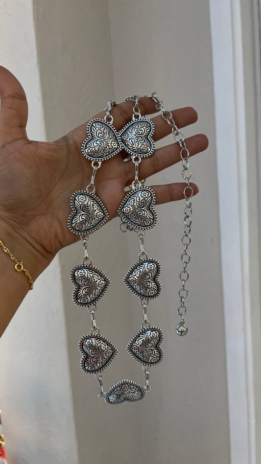 CADENA CINTURÓN  VINTAGE CORAZONES grandes plateada