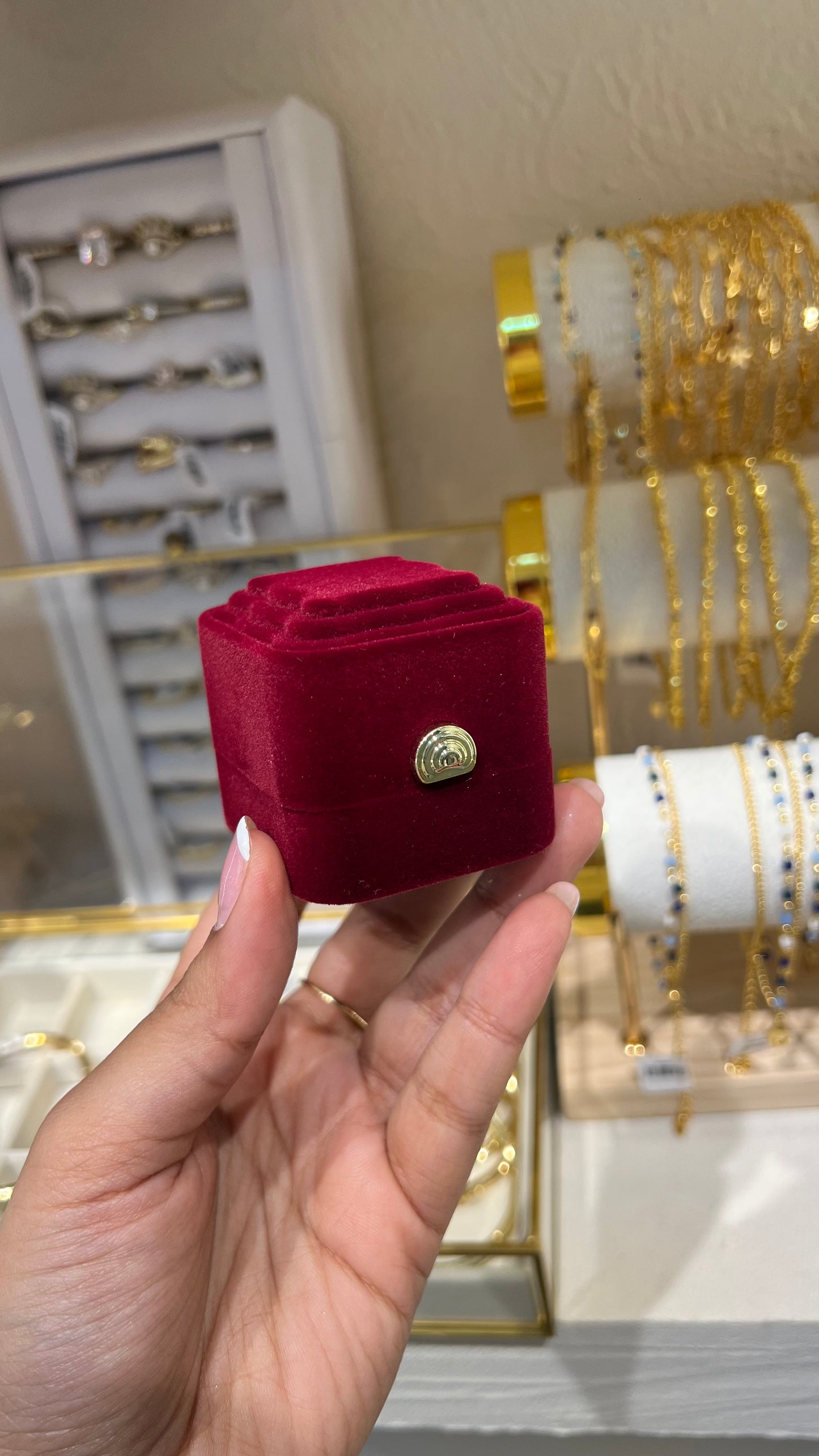 COFRE VINO TERCIOPELO PARA ANILLO
