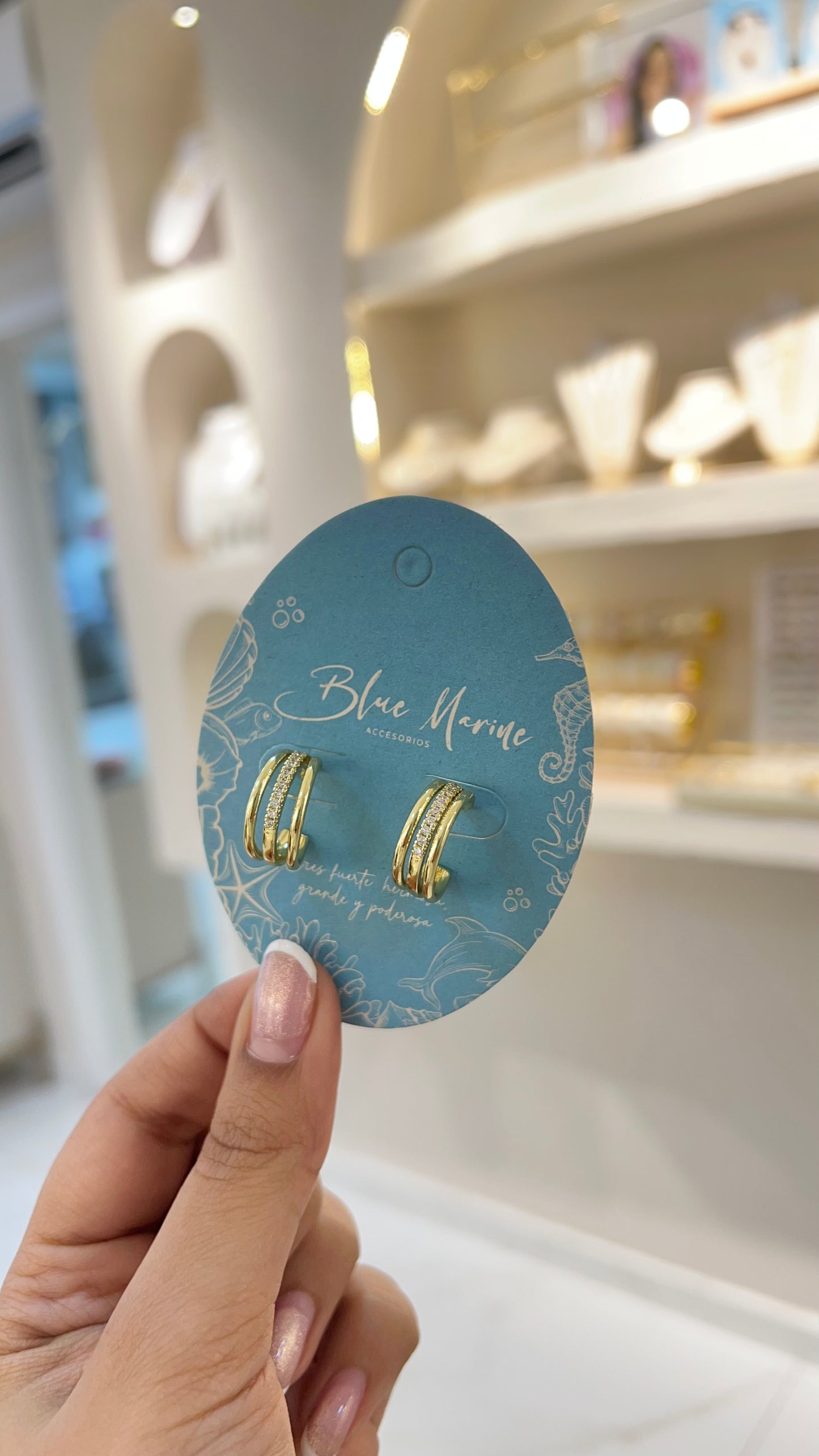 ARETES TRIPLE ARGOLLA