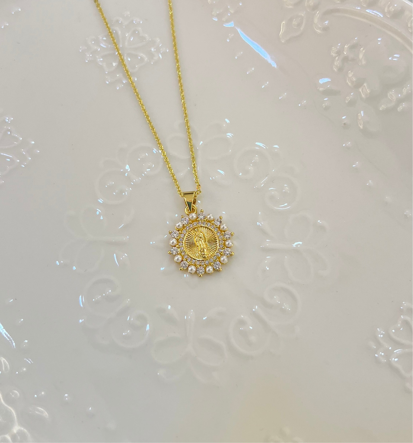 CADENA VIRGEN PERLAS