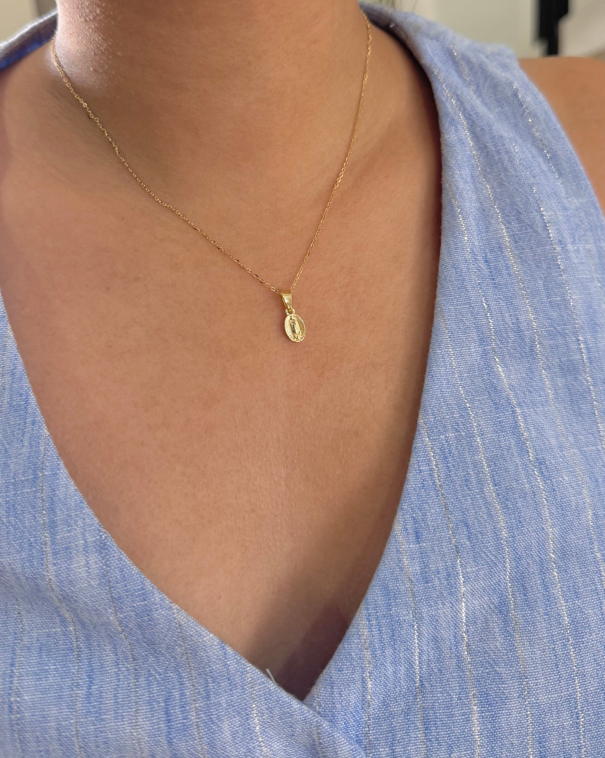 CADENA GUADALUPE MINI ORO LAMINADO