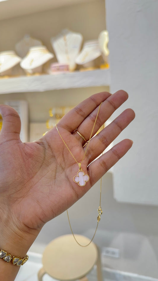 CADENA TRÉBOL ROSADO ORO LAMINADO