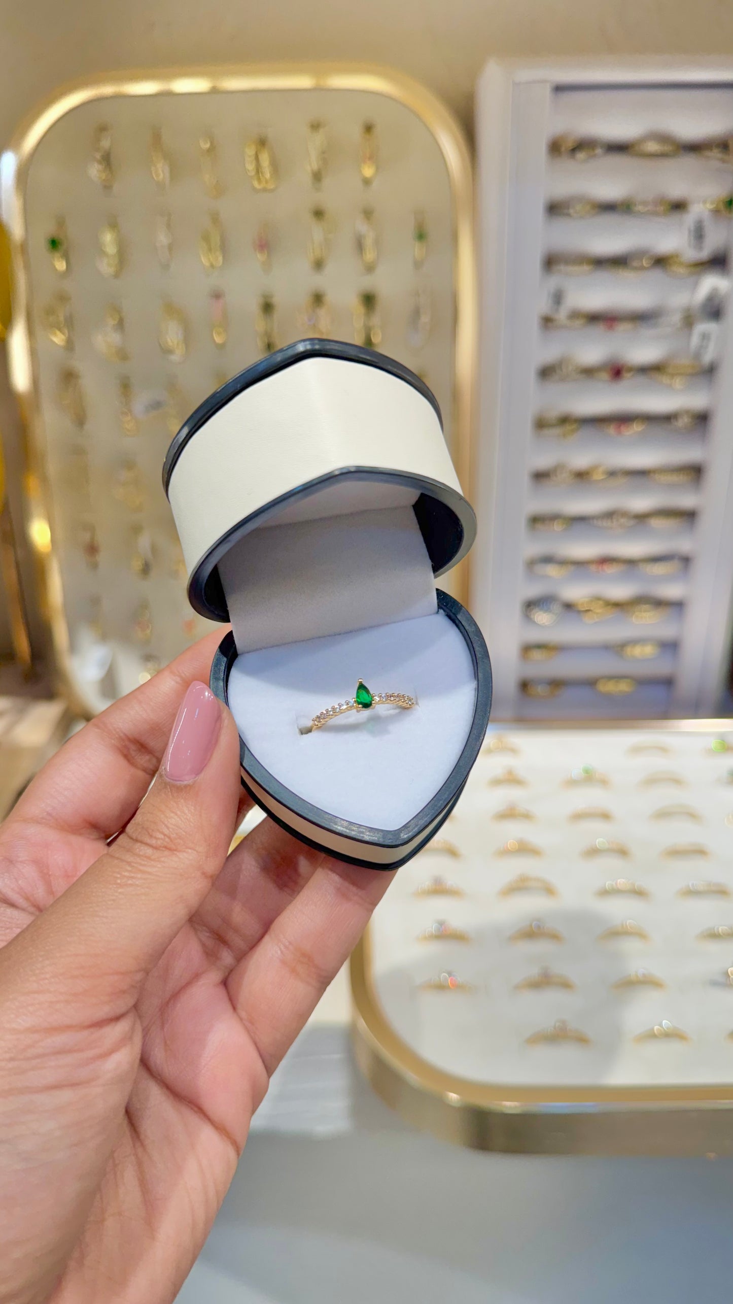 ANILLO GOTA VERDE ORO LAMINADO