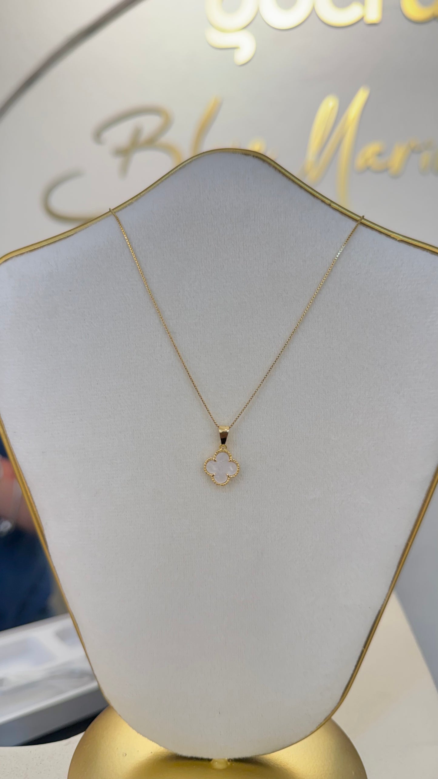 CADENA TRÉBOL BLANCO ORO LAMINADO